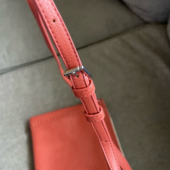 Urban Expressions Kayden whipstitch Crossbody vegan leather purse - Picture 4 of 5